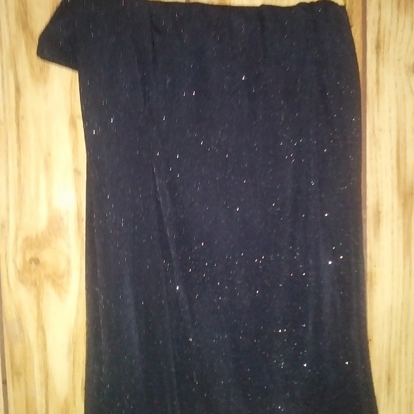 Two piece sparkly tank and skirt set - Picture 3 of 5